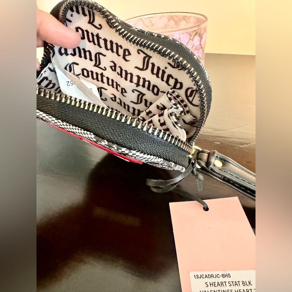 Juicy Couture Heart Logo Crossbody Bag in Black and Red - Picture 4 of 5